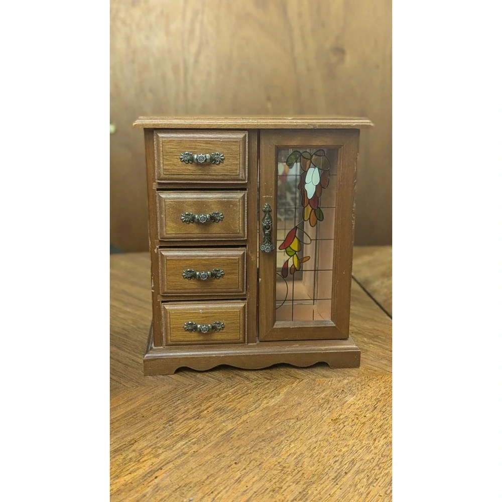 MELE jewelry box vintage